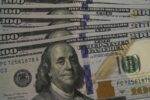 dolar-cai-a-r$-5,13,-e-bolsa-recua-em-dia-de-ajuste-no-mercado