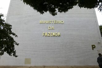 governo-deve-recorrer-ao-stf-sobre-pec-de-agentes-de-saude