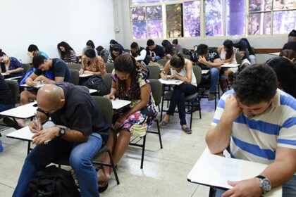 provas-do-encceja-sao-realizadas-neste-domingo-em-todo-o-pais