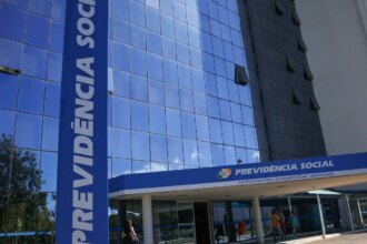 previsao-de-gastos-com-inss-em-2027-e-reduzida-em-r$-5-bilhoes