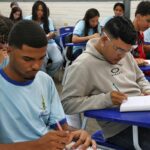 pe-de-meia:-nascidos-em-setembro-e-outubro-recebem-parcela-de-r$-200