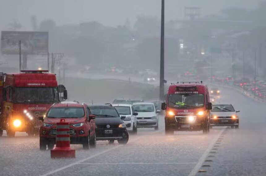 chuvas-e-granizo-voltam-a-castigar-rio-grande-do-sul-e-santa-catarina