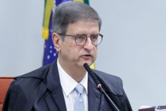 pgr-pede-anulacao-de-investigacao-sobre-conversas-de-moraes-e-vorcaro