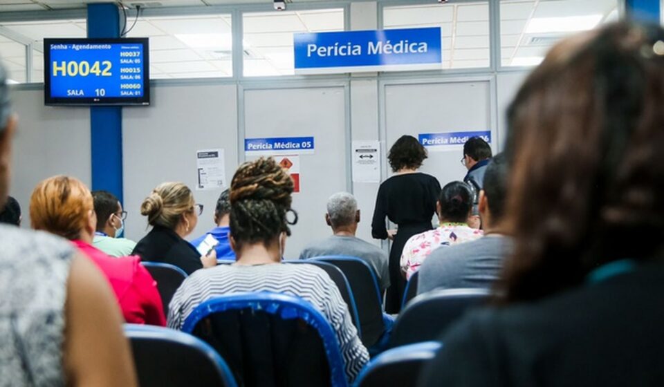fila-de-espera-por-atendimento-do-inss-e-zerada-em-agosto