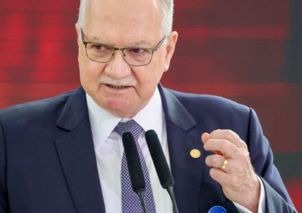 fachin-da-5-dias-para-mendonca-e-gonet-responderem-acusacao-de-moraes