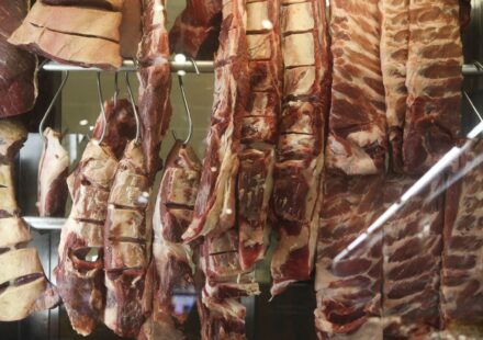cota-chinesa-faz-exportacao-de-carne-bovina-recuar-27,1%-em-agosto