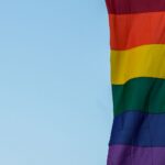 justica-condena-pais-a-indenizar-filho-expulso-por-orientacao-sexual