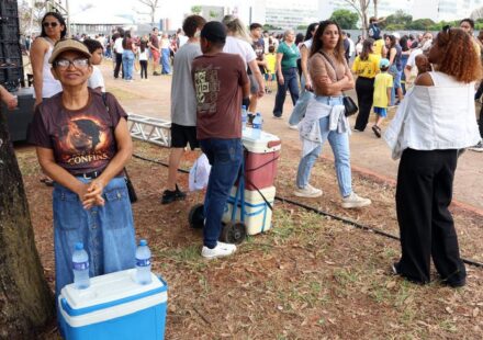 ambulantes-“desfilam”-no-7-de-setembro-em-busca-de-sustento