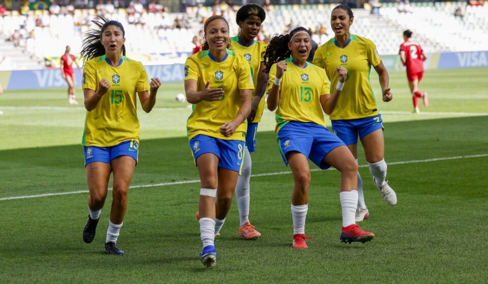 selecao-feminina-derrota-canada-e-avanca-as-oitavas-do-mundial-sub-20