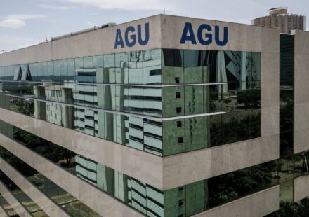 agu-pede-suspensao-imediata-do-afastamento-de-diretor-geral-da-pf