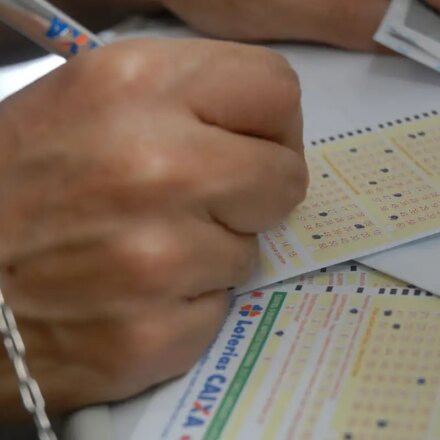 mega-sena-acumula-para-r$-76-milhoes;-confira-os-numeros-sorteados