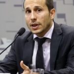 “verdade-prevalecera”,-diz-numero-2-da-pf-apos-afastamento-de-andrei 
