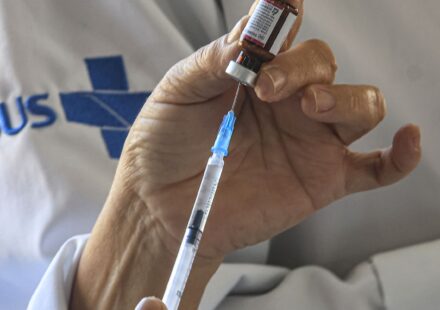 anvisa-amplia-indicacao-de-vacina-contra-meningite 