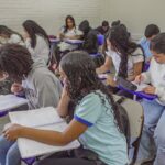 brasil-melhora-desempenho-escolar-no-longo-prazo,-mas-patamar-e-baixo