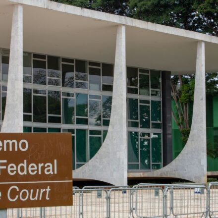 stf:-gilmar-mendes-sugere-adiar-sessao-sobre-conduta-de-moraes