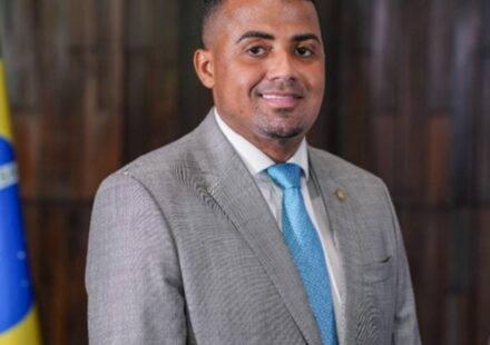 th-joias,-ex-deputado-no-rio,-vira-reu-por-envolvimento-com-cv
