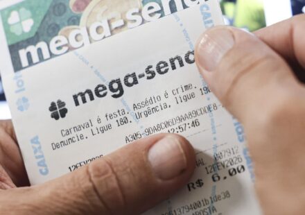 mega-sena-acumula-para-r$-95-milhoes;-confira-os-numeros-sorteados