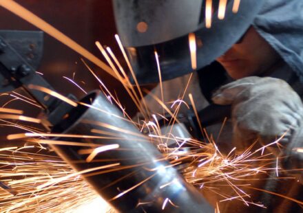 confianca-da-industria-recua-e-mantem-21-meses-de-pessimismo