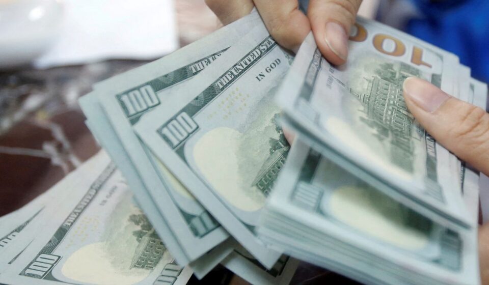 dolar-sobe-e-fecha-perto-de-r$-5,15-com-aversao-a-risco