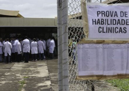 revalida-2026/2:-prazo-de-envio-de-diploma-medico-termina-dia-19