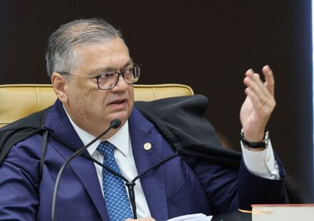 flavio-dino-pede-vista-de-julgamento-sobre-moraes-e-mendonca