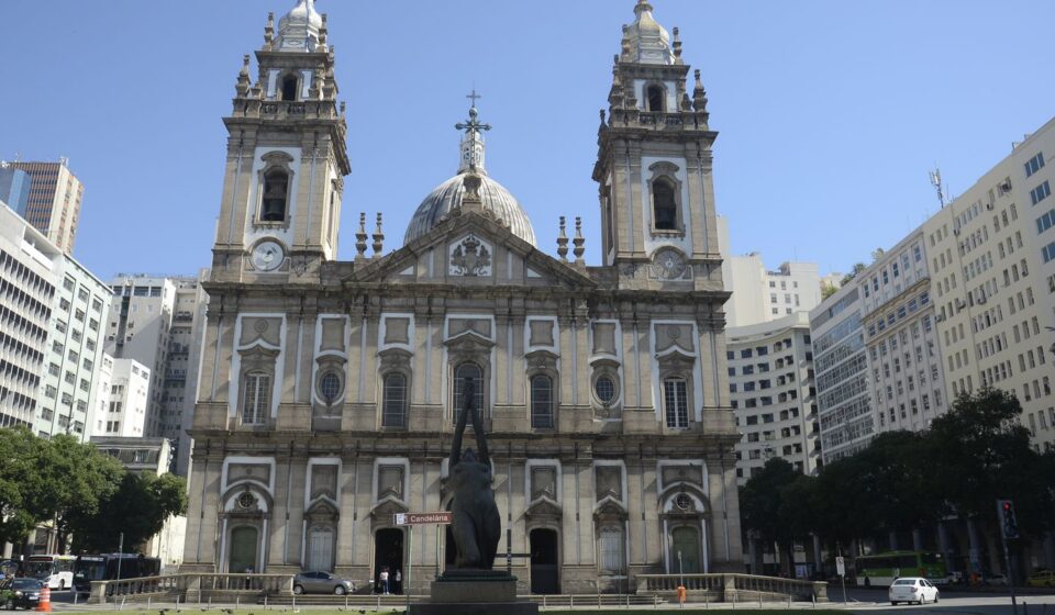 igreja-nossa-senhora-da-candelaria-celebra-215-anos-da-primeira-missa