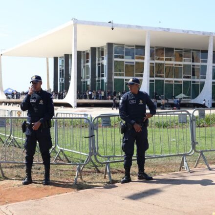 entenda:-stf-encerra-sessao-sem-definir-casos-sobre-moraes-e-mendonca