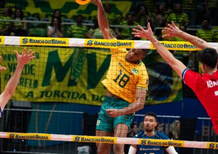brasil-vence-chile-na-estreia-pelo-sul-americano-de-volei-masculino
