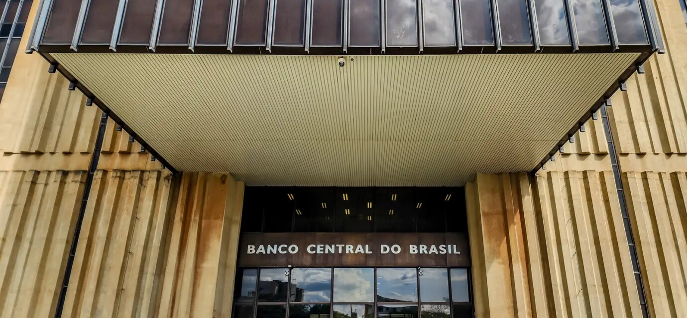 bc-reduz-juros-basicos-para-13,75%-ao-ano
