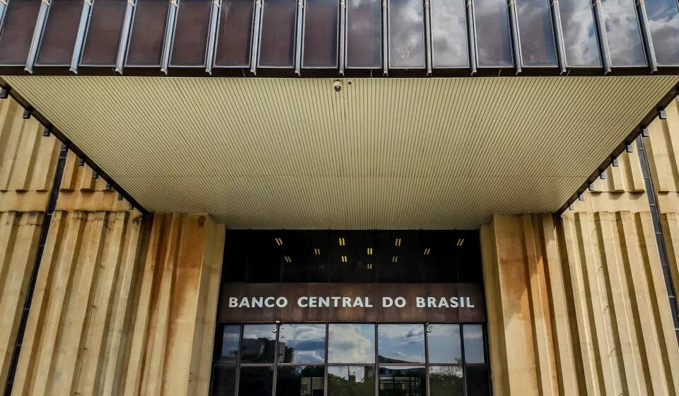 bc-reduz-juros-basicos-para-13,75%-ao-ano