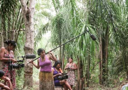 livros-discutem-a-producao-de-cinema-por-mulheres-indigenas