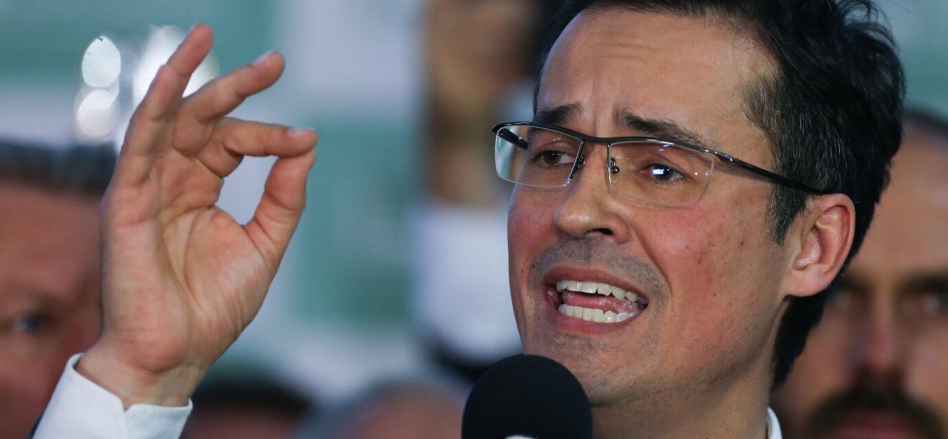 tse-suspende-campanha-de-deltan-ao-senado-pelo-parana