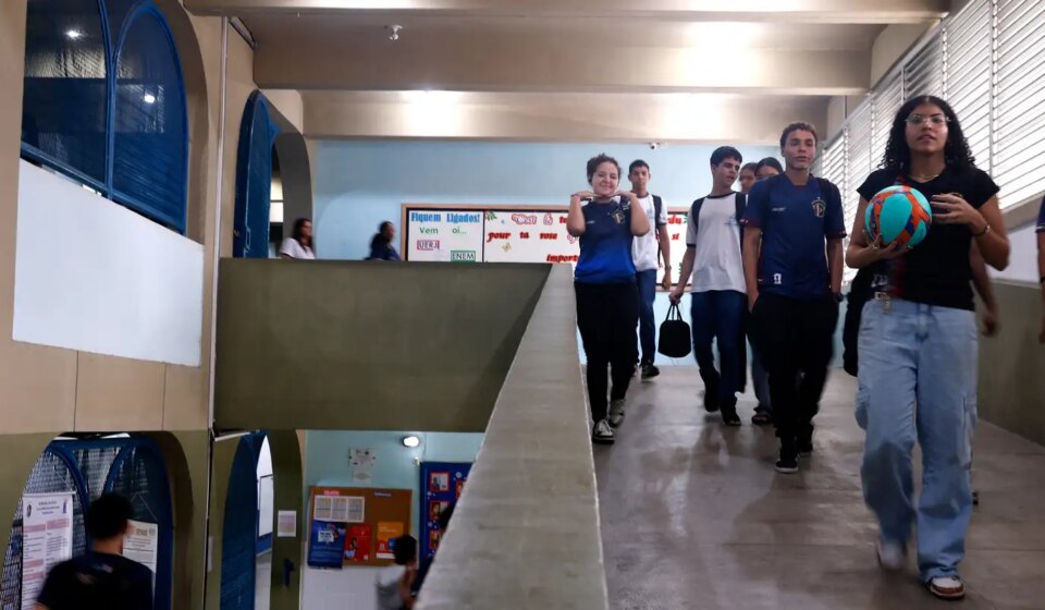 pe-de-meia-comeca-a-pagar-sexta-parcela-a-estudantes-nesta-segunda
