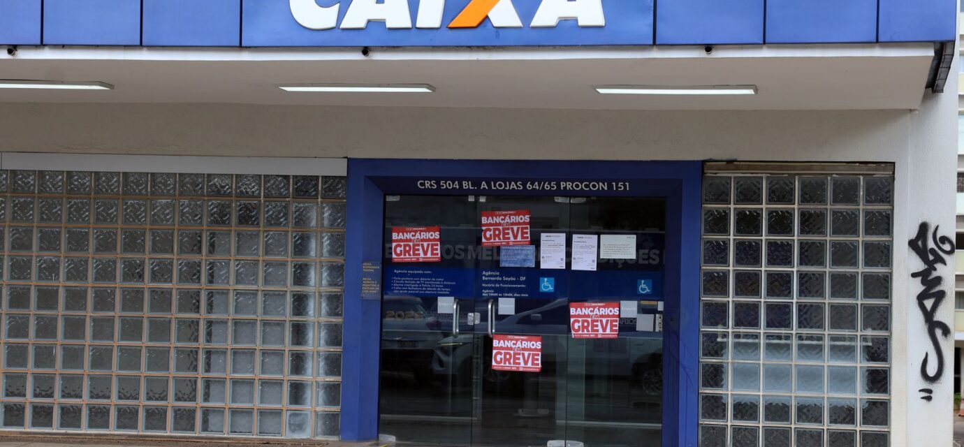 empregados-da-caixa-rejeitam-proposta-da-empresa-e-greve-continua