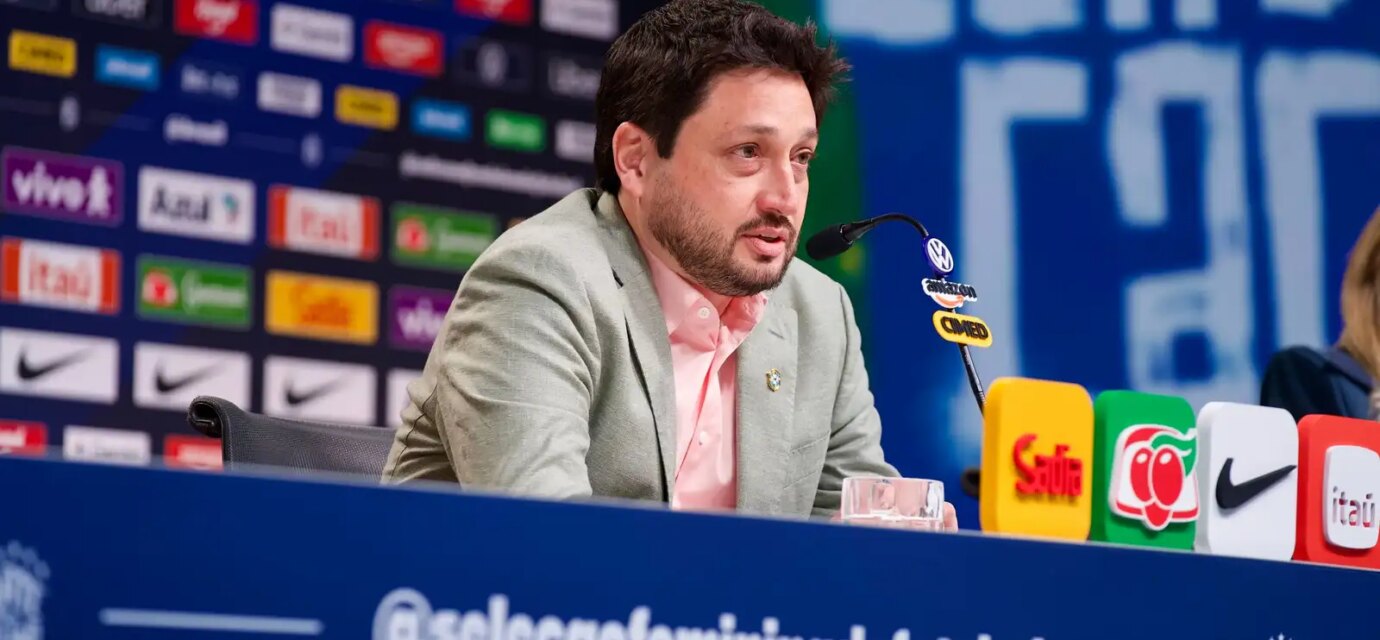 arthur-elias-convoca-selecao-feminina-para-amistosos-contra-argentina