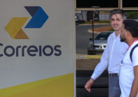 tst-diz-que-greve-dos-correios-nao-e-abusiva