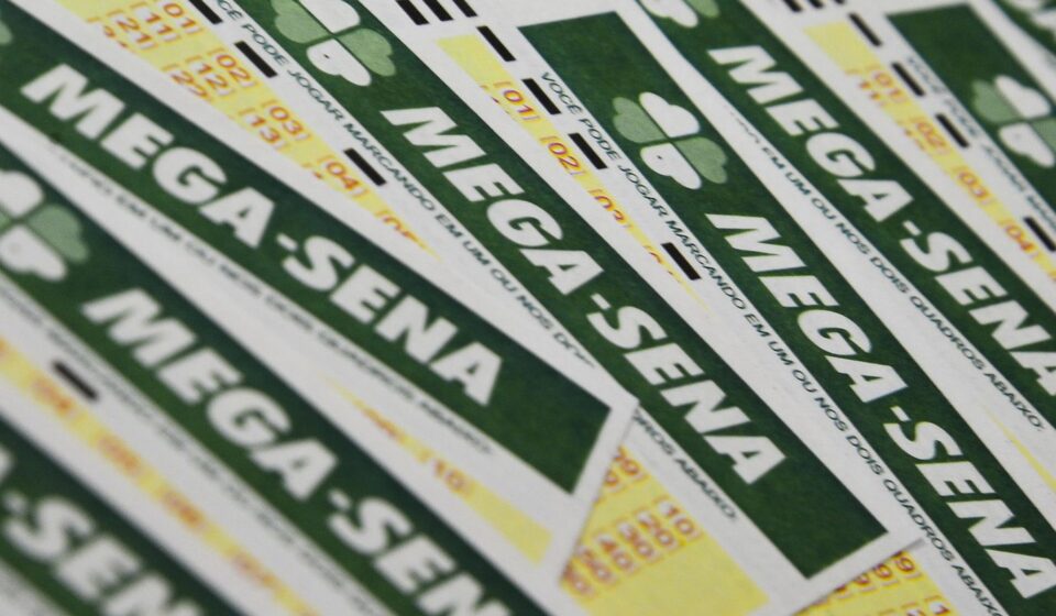 mega-sena-acumula-para-r$-45-milhoes;-confira-os-numeros-sorteados