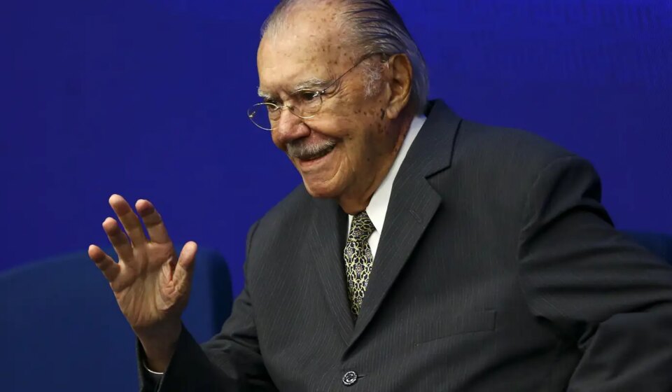 sarney-e-internado-no-sirio-libanes-para-tratar-pneumonia