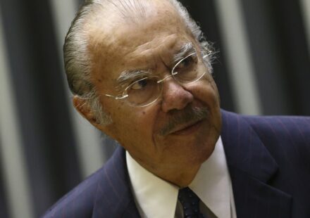 ex-presidente-jose-sarney-segue-internado-em-hospital-de-sao-paulo