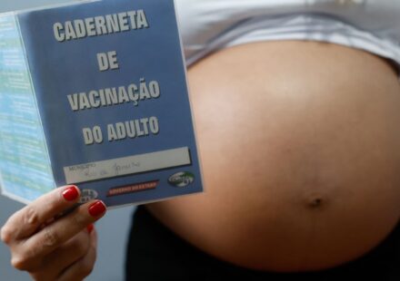 resistencia-as-vacinas-contra-gripe-e-covid-coloca-gestantes-em-risco