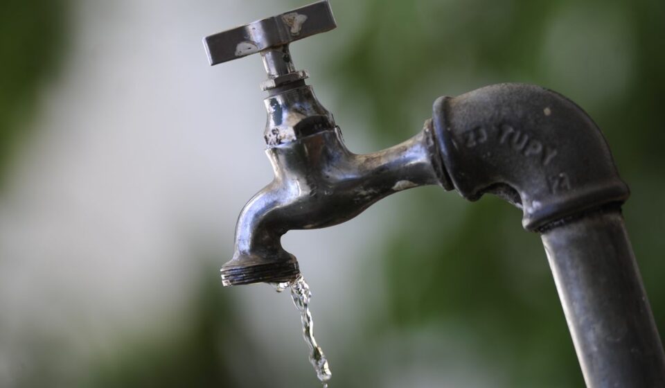 altas-temperaturas-elevam-consumo-de-agua-em-belo-horizonte