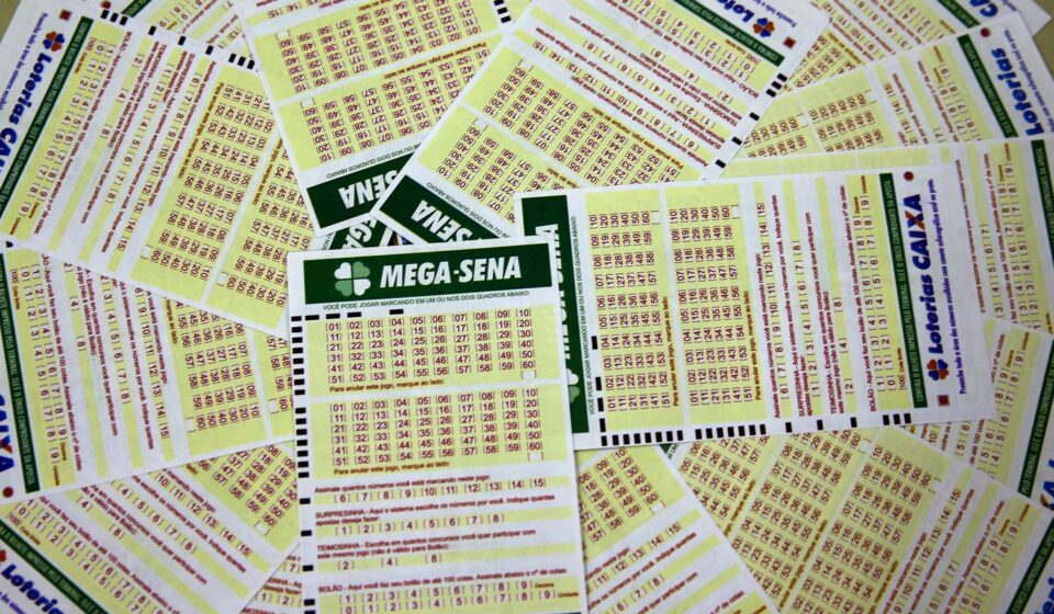 mega-sena-acumula-para-r$-75-milhoes;-confira-os-numeros-sorteados