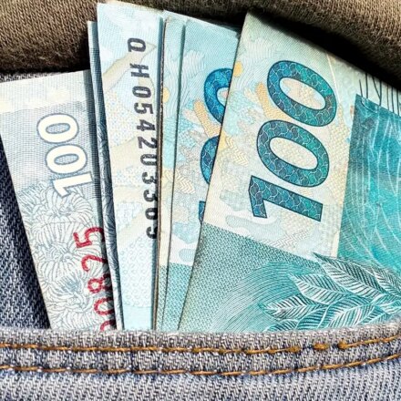 governo-central-registra-deficit-de-r$-13,6-bilhoes-em-agosto