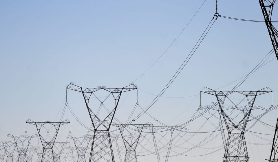 distribuidoras-se-preparam-para-garantir-energia-no-dia-da-eleicao