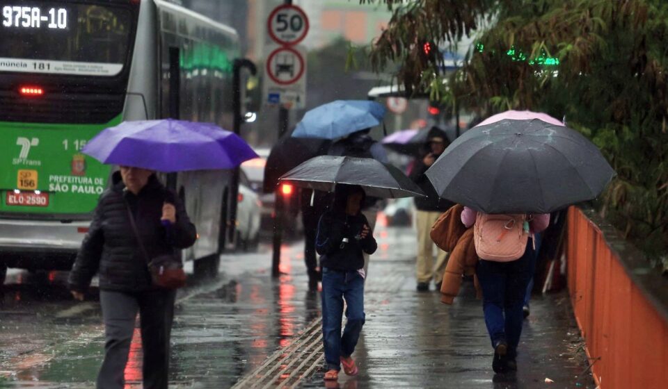 fim-de-semana-de-eleicao-tera-chuvas-fortes-no-estado-de-sao-paulo