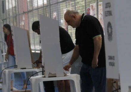 idosos-votam-primeiro:-conheca-outros-eleitores-com-prioridade
