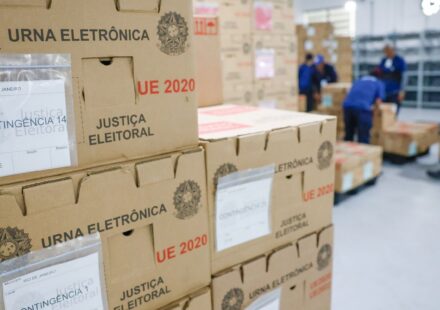 tribunais-distribuem-urnas-e-preparam-sessoes-para-eleicao
