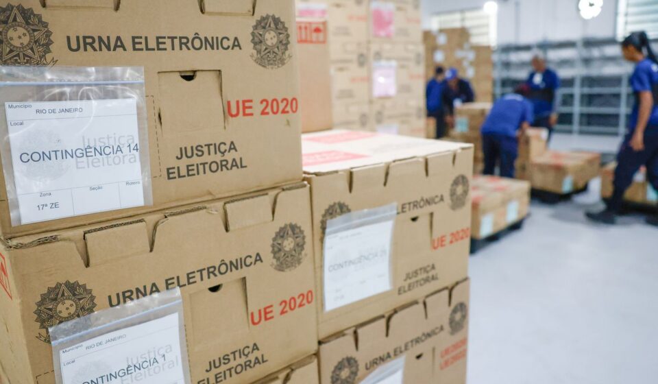 tribunais-distribuem-urnas-e-preparam-sessoes-para-eleicao