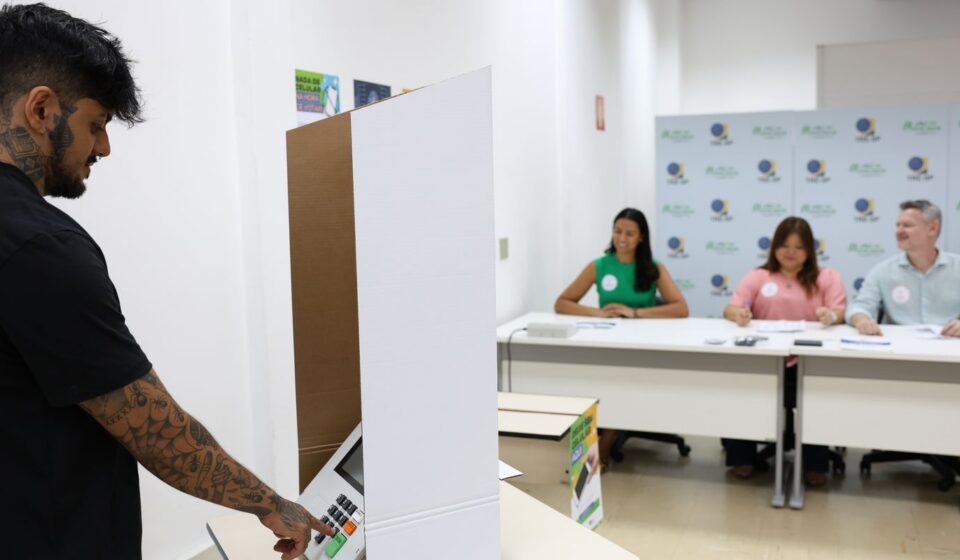eleicoes-2026:-veja-os-horarios-de-votacao-neste-domingo