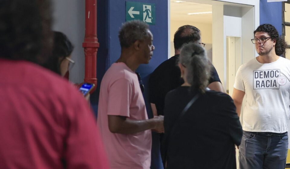 eleitores-tem-ate-as-17h-para-escolher-candidatos
